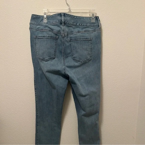 Torrid Jegging Women’s 12 XT Light Wash Blue Denim Premium Cotton Super Soft - Picture 4 of 7